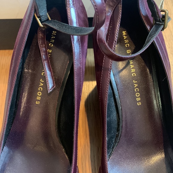 Swede Marc by Marc Jacobs wedge shoes - Picture 2 of 5